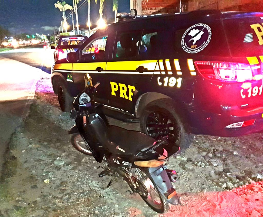 PRF (CE) PRENDE, EM CAUCAIA, HOMEM COM MOTOCICLETA ROUBADA NO ANO DE 2013