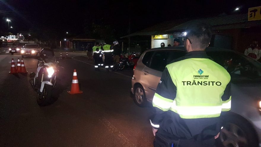 Sábado de aleluia: Polícia Militar e Transitar realizam operação bloqueio