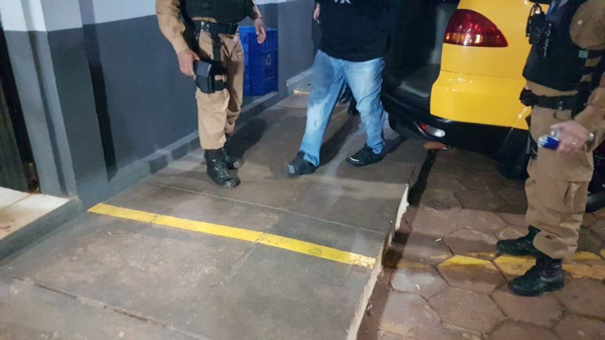 Homem com mandado em aberto por tráfico de drogas é detido pela PM