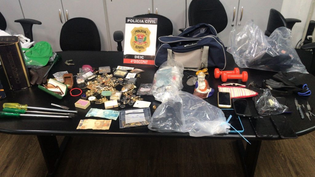 Deic prende sete criminosos durante furto a residência na Vila Mariana