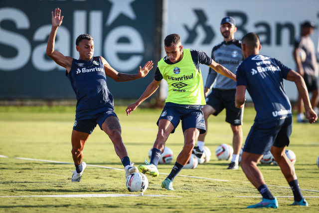 Grêmio abre semana de treinamentos com foco no Guarani