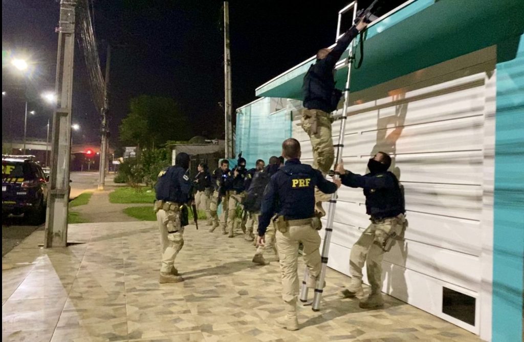 PRF participa de mega operação contra lavagem de dinheiro no Rio Grande do Sul