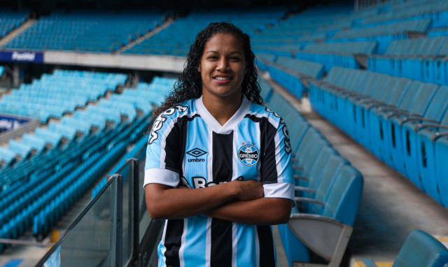 Atacante Cássia participa de quadro da Grêmio TV