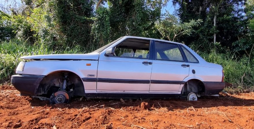 Fiat Premio furtado na Rua Pernambuco é recuperada pela PM em Cascavel