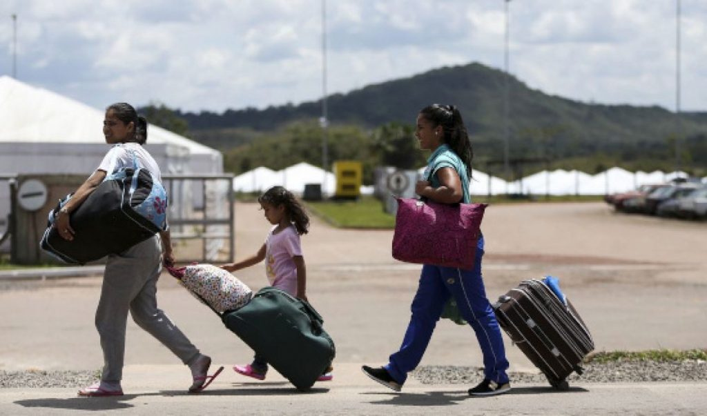 Justiça determina que União analise pedido de refúgio de mãe e filha venezuelanas