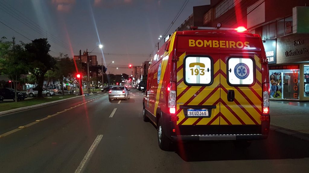 Mulher é agredida no Centro e funcionários de loja acionam socorristas