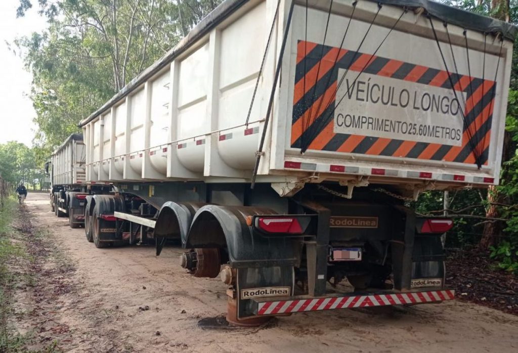 BR-101: PRF recupera carreta roubada