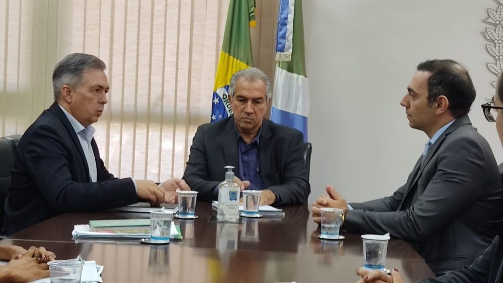 Governador assina promoção histórica