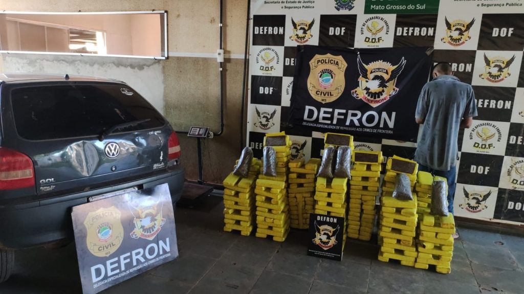 Polícia Civil apreende cerca de 300 kg de maconha em um motel de Amambai