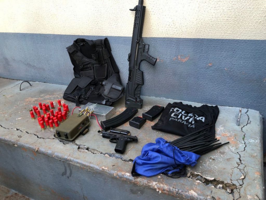 PCPR apreende armas e prende três pessoas por porte ilegal em Santa Helena