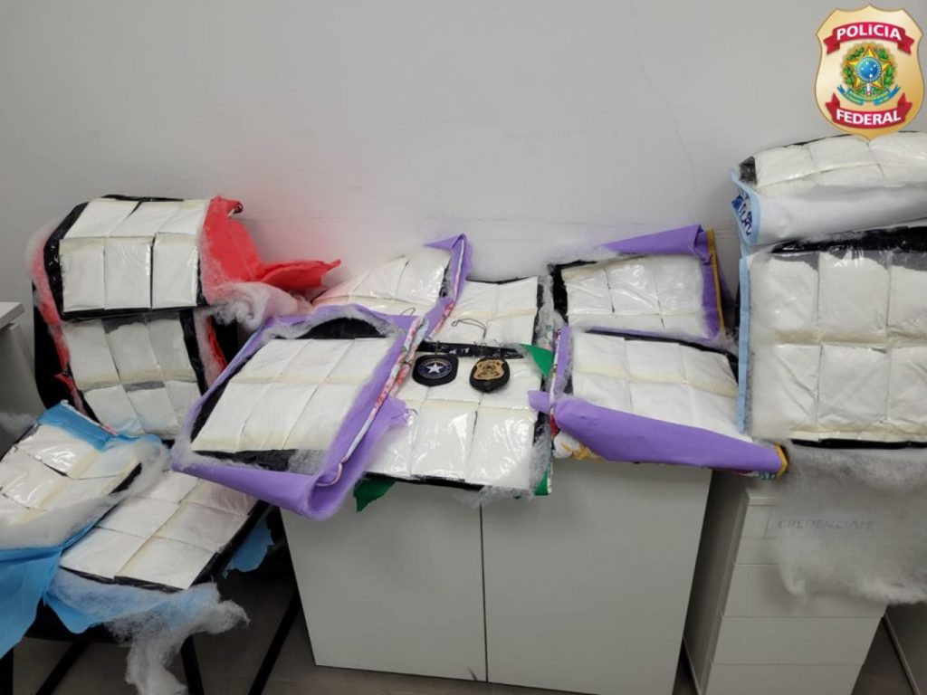 Policia Federal prende nigeriano com cocaína no Aeroporto Internacional em Confins/MG