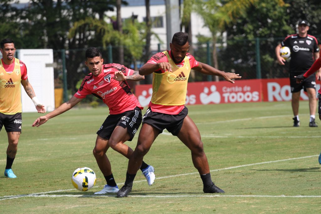 Com todo o grupo, Tricolor encerra ajustes para duelo com o RB Bragantino