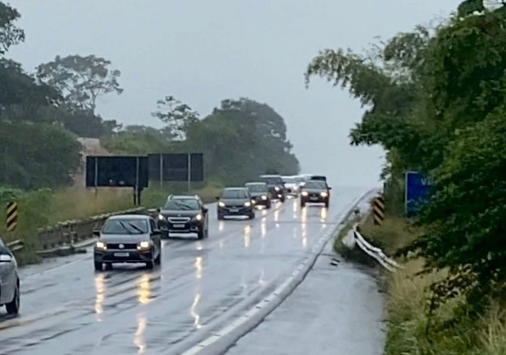 Em apenas 24 horas, durante o feriado de Tiradentes, mais de 360 ultrapassagens irregulares foram registradas nas rodovias federais baianas