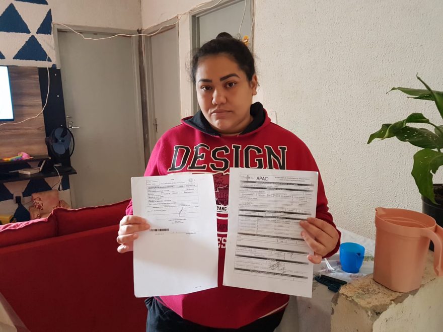 Esperando há mais de um ano na fila, mãe pede ajuda para pagar ressonância para filha autista