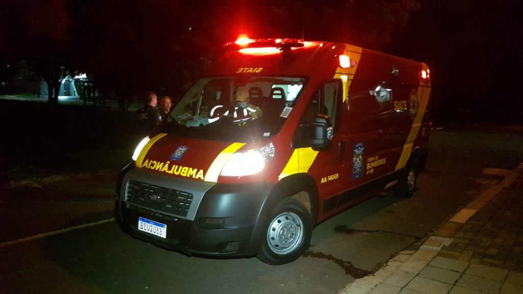Motociclista fica ferido ao desviar de cão e sofrer queda na Região do Lago, em Cascavel Motociclista fica ferido ao desviar de cão e sofrer queda na Região do Lago, em Cascavel
