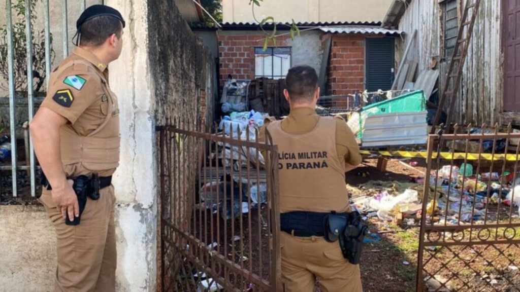Homem é morto a pauladas; mulher é presa