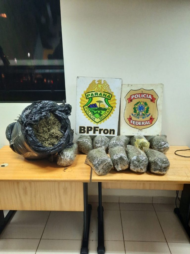 Ação integrada prende dois indivíduos transportando drogas na barranca do Rio Paraná, em Foz do Iguaçu/PR