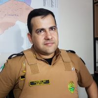 Imagem referente a No total, 33 adolescentes foram encontrados em situação de risco em bares e tabacaria, segundo PM