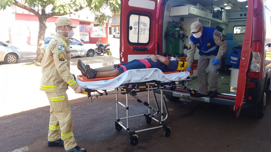 Homem é atropelado por bicicleta na Avenida das Américas, no Bairro Brasília