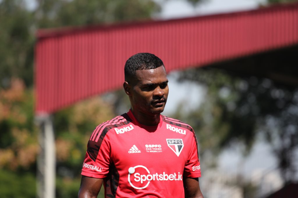 Tricolor fecha mais um dia de ajustes antes de duelo na Bolívia