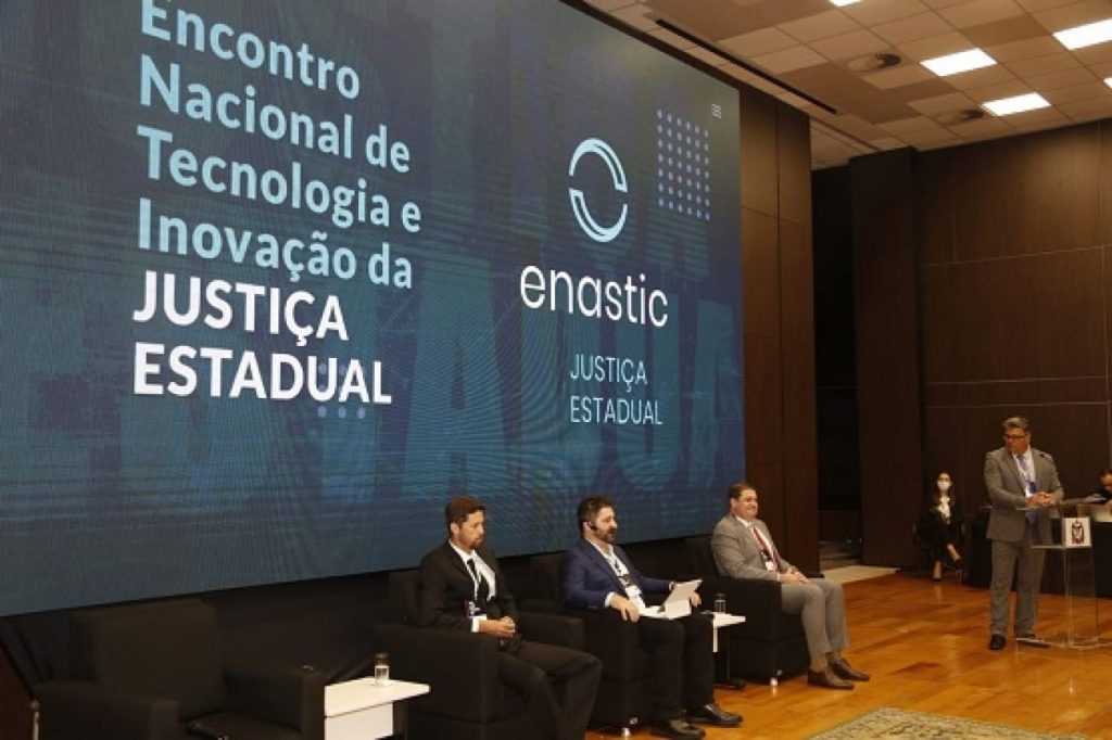 Tribunais compartilham boas práticas na gestão da tecnologia e da inovação no Enastic