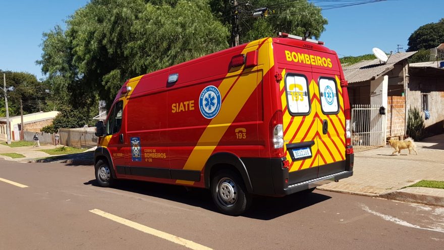 Mulher de 83 anos é socorrida pelo Corpo de Bombeiros no Santa Felicidade