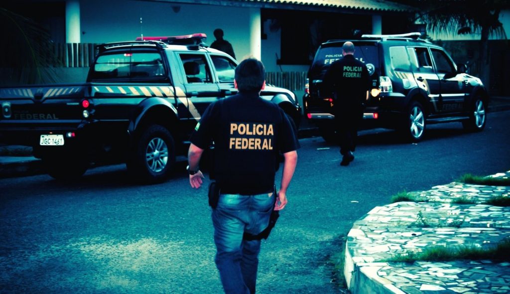 Polícia Federal investiga esquema de contrabando em Santa Terezinha do Itaipu/PR