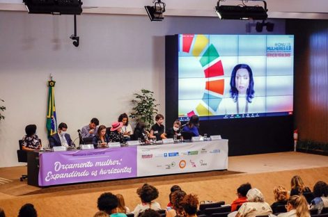 Parlamentares cobram investimentos em políticas para mulheres Imagem referente a Parlamentares cobram investimentos em políticas para mulheres