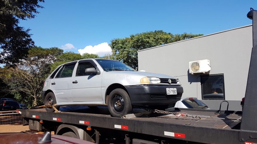 Carro carregado com fios de cobre é apreendido pela Polícia Militar