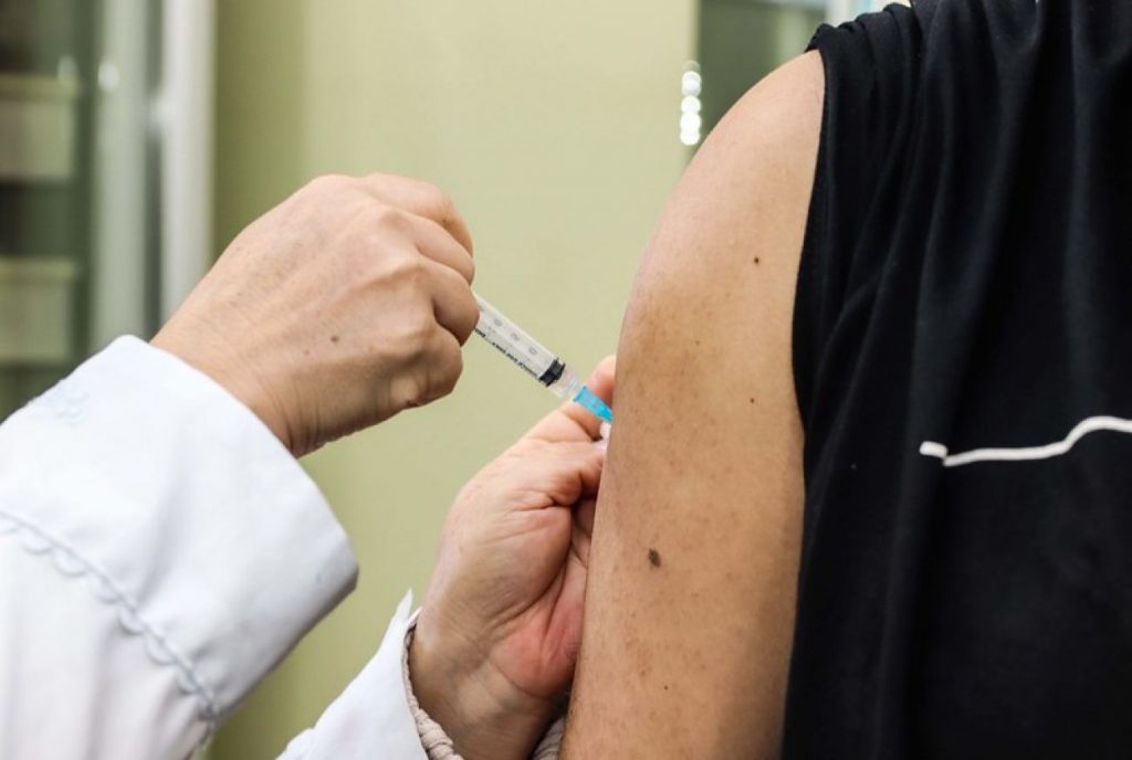 Sábado é dia de vacinação em todas as unidades básicas de saúde