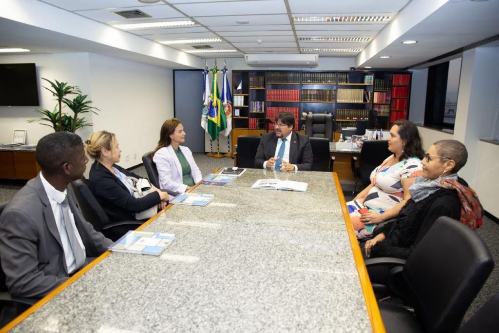 PGJ recebe procuradora-geral de Justiça do Ministério Público do Distrito Federal e Territórios