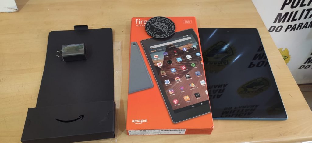Tablet é encontrado com suspeito de participação no assalto à loja de eletrônicos
