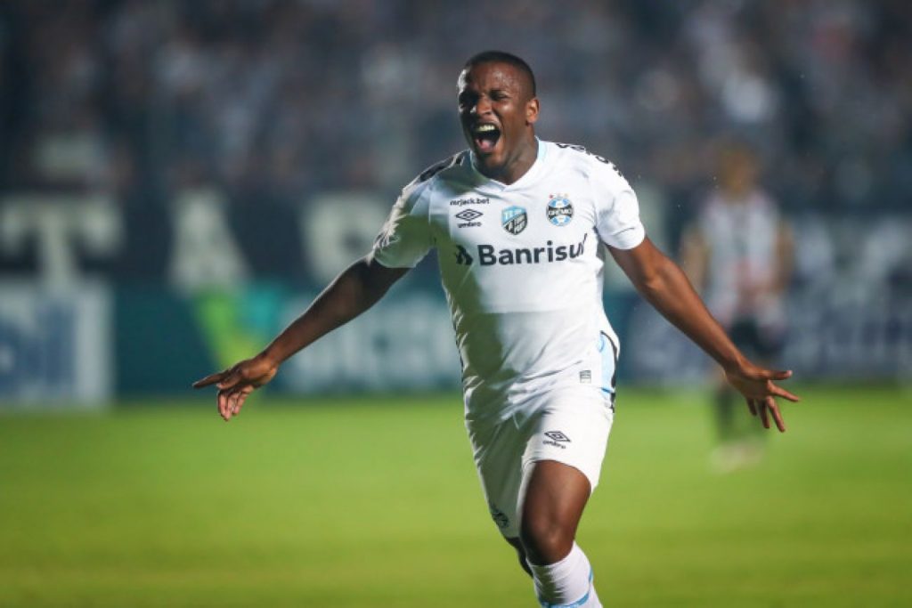 Grêmio supera Operário e engata sequência de vitórias