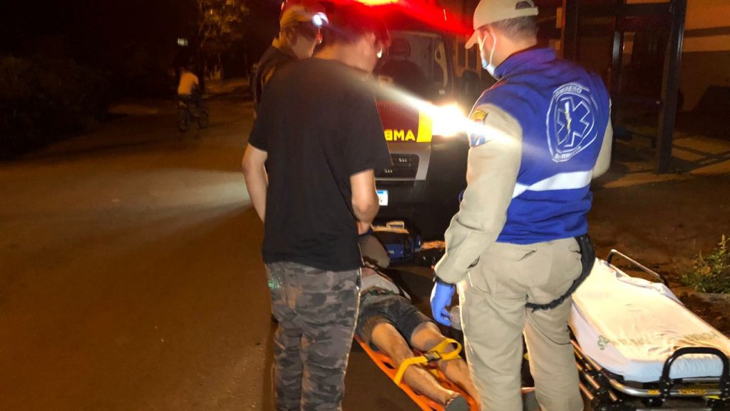 Adolescente cai de bicicleta ao desviar de gato no São Cristóvão