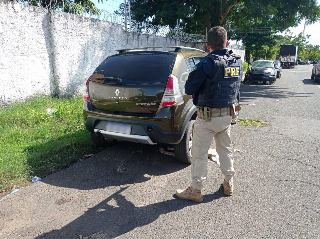 PRF recupera em Teresina veículo furtado há um ano em Brasília/DF