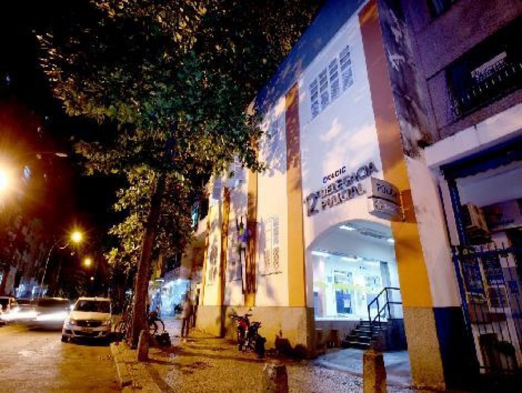 Presa dupla acusada de integrar quadrilha especializada no golpe “Boa noite, Cinderela”