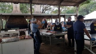 Trabalhos seguem a todo vapor para a preparação do maior churrasco do Brasil 
