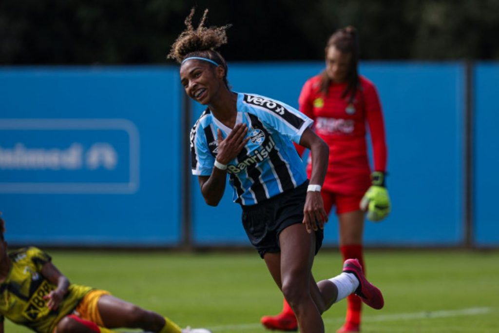 Gurias Gremistas goleiam Cresspom pelo Brasileirão A1