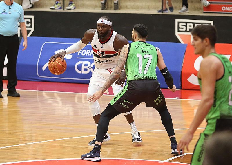 Após vencer em casa, Basquete Tricolor visita o Bauru nas quartas do NBB