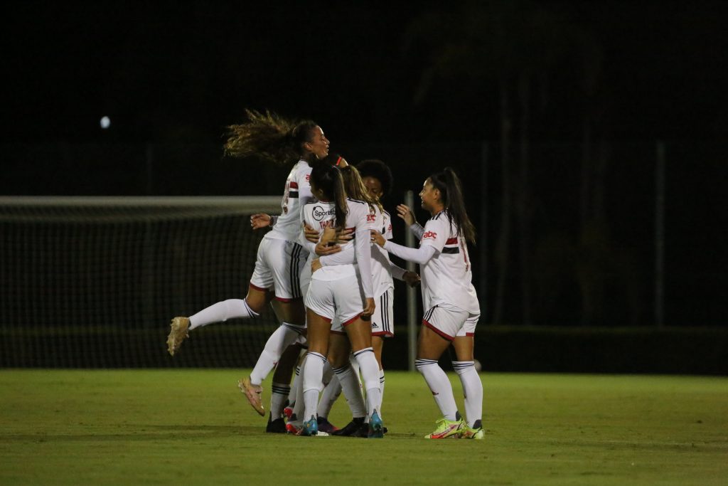 São Paulo enfrenta o Red Bull Bragantino pelo Brasileiro Feminino