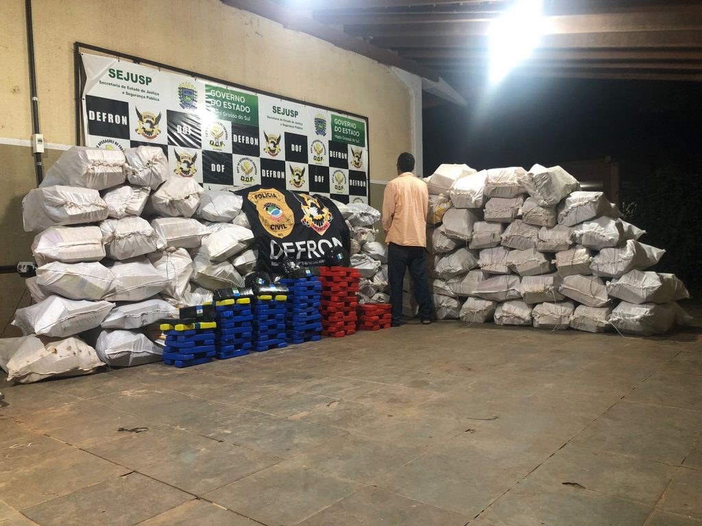 Polícia Civil apreende mais de 2,5 toneladas de maconha e skunk em residência de Coronel Sapucaia