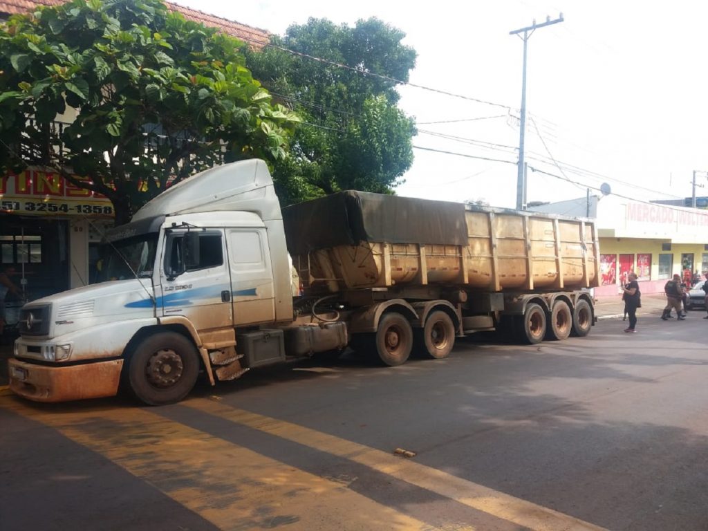 Condutor de caminhão envolvido em acidente com ônibus de Pato Bragado é encontrado pela polícia