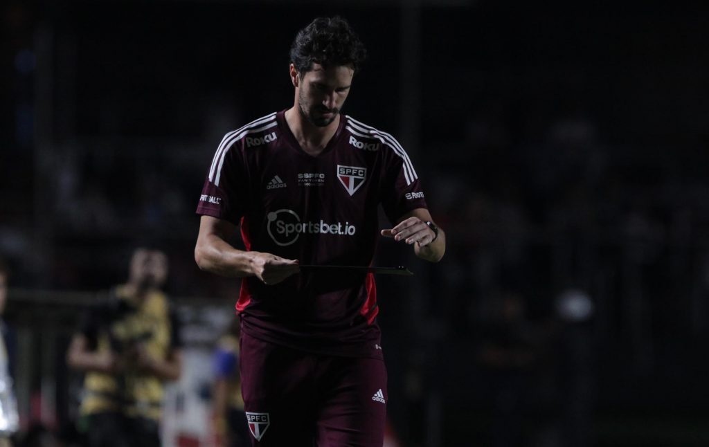 Entrevista coletiva: Charles Hembert