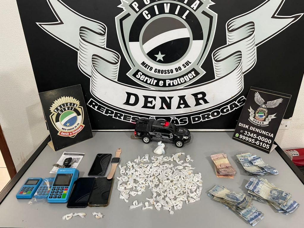 Polícia Civil prende suspeito de tráfico logo após vender porção de cocaína na Capital