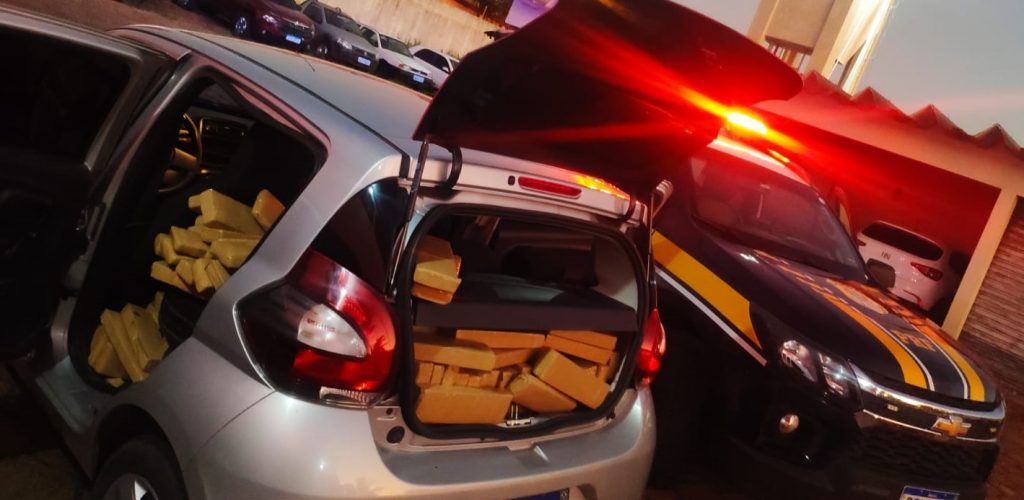 PRF apreende 300 Kg de maconha em Paranaíba (MS)