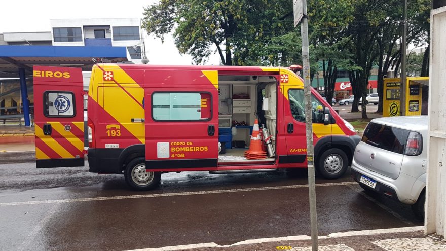 Homem é socorrido após sofrer queda dentro da Havan, no Centro