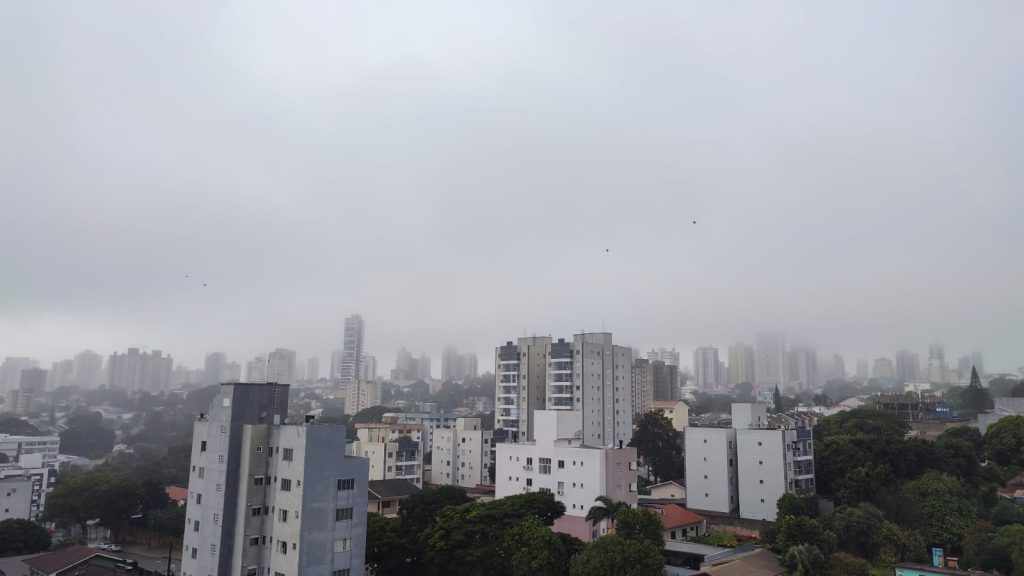 Manhã começa gelada com sensação térmica de 8º em Cascavel