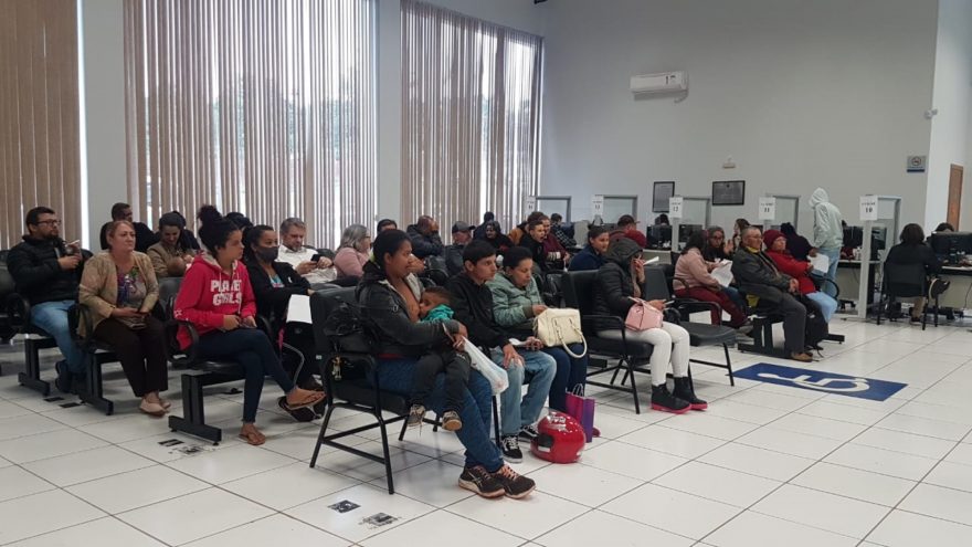 Último dia para regularização do título de eleitor é marcado por lotação no Fórum Eleitoral de Cascavel