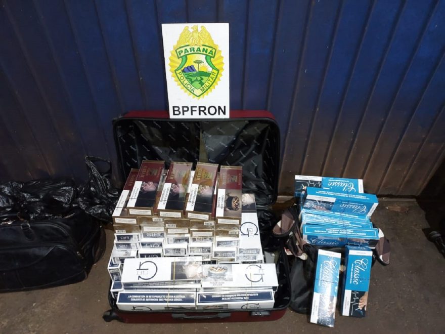 BPFRON apreende produtos estrangeiros em ônibus na cidade de Céu Azul