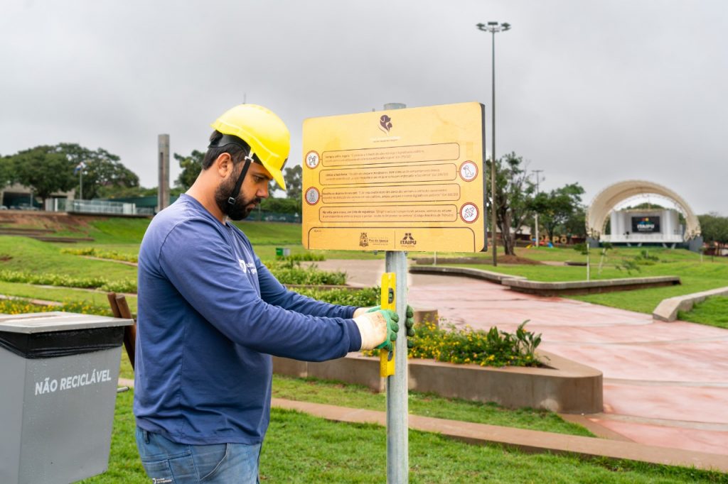 Maio Amarelo Animal conscientiza iguaçuenses sobre os cuidados com animais no trânsito